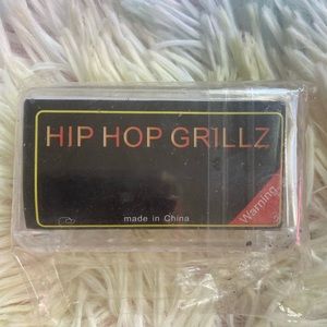 Hip Hop Grillz!! Gold 😍